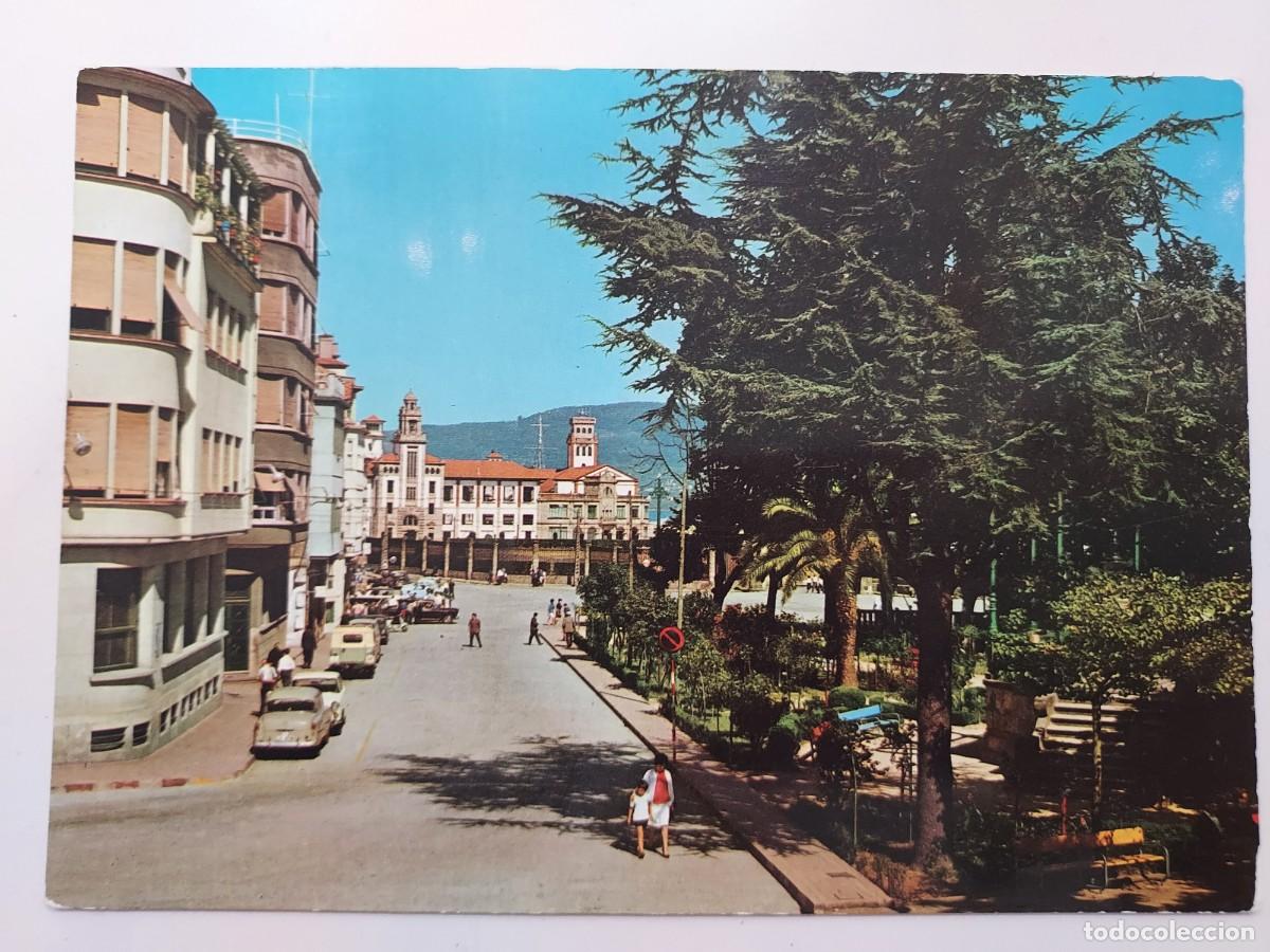 Postales: POSTAL MARIN CALLE SALVADOR MORENO Y JARDINES. 1964. SIN CIRCULAR. PONTEVEDRA