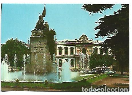 Postales: MONUMENTO A LOS HEROES DE PUENTE SAMPAYO Y AYUNTAMIENTO.- PONTEVEDRA