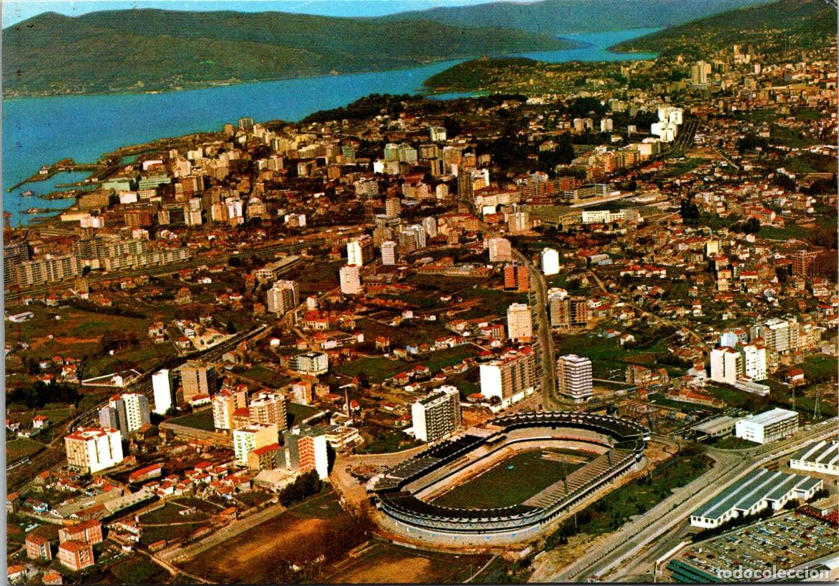 Postales: Vigo - Vista a&eacute;rea - Fama 3307 - 148x103mm - Campo de F&uacute;tbol + Campos Entrenamiento (muy malos)