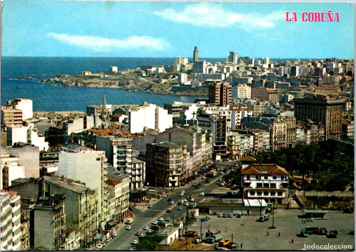 Postales: La Coru&ntilde;a - Vista parcial - Par&iacute;s 674 - 147x104mm - Troleb&uacute;s 2 pisos - Camiones