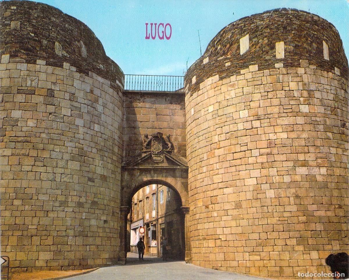 Postales: Postal de la Puerta de San Pedro en la ciudad de Lugo