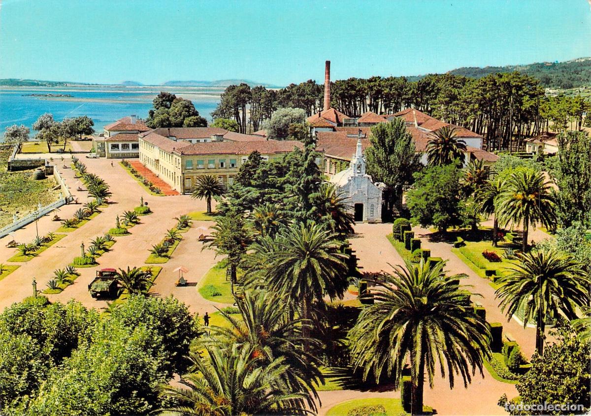 Postales: Postal de la Isla de La Toja: Capilla y Balneario en Galicia