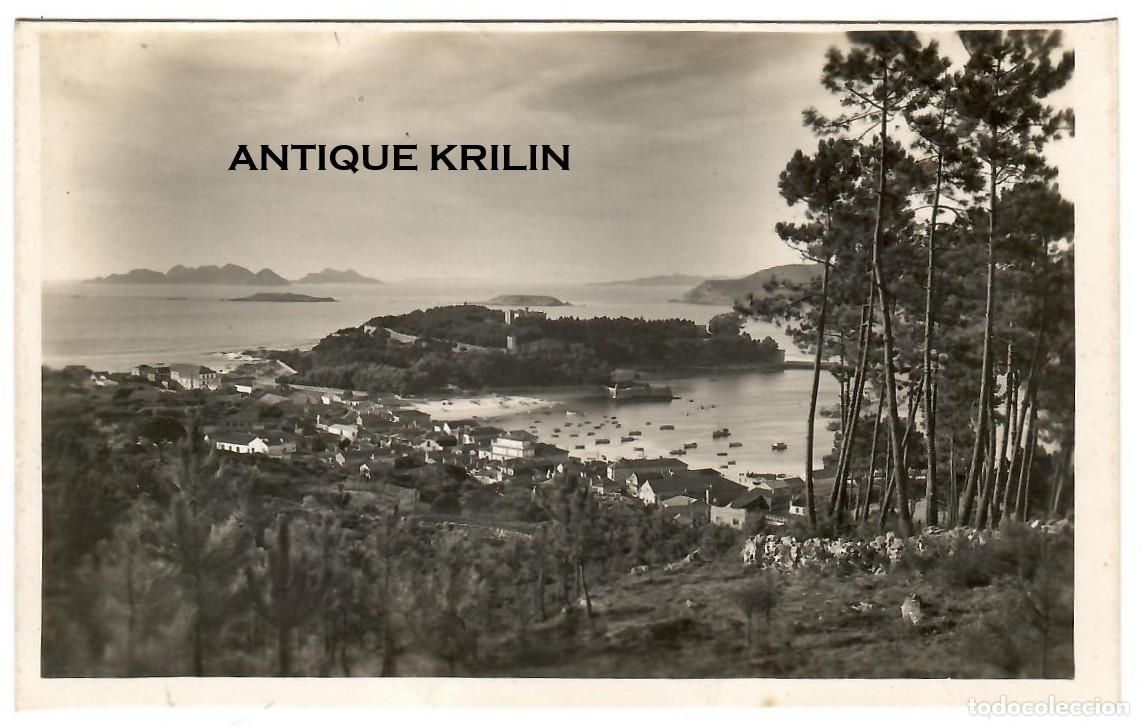 Postales: PONTEVEDRA / BAYONA N&ordm; 1 VISTA PARCIAL Y CASTILLO MONTE REAL / G. GARRABELLA / SIN FRANQUEAR