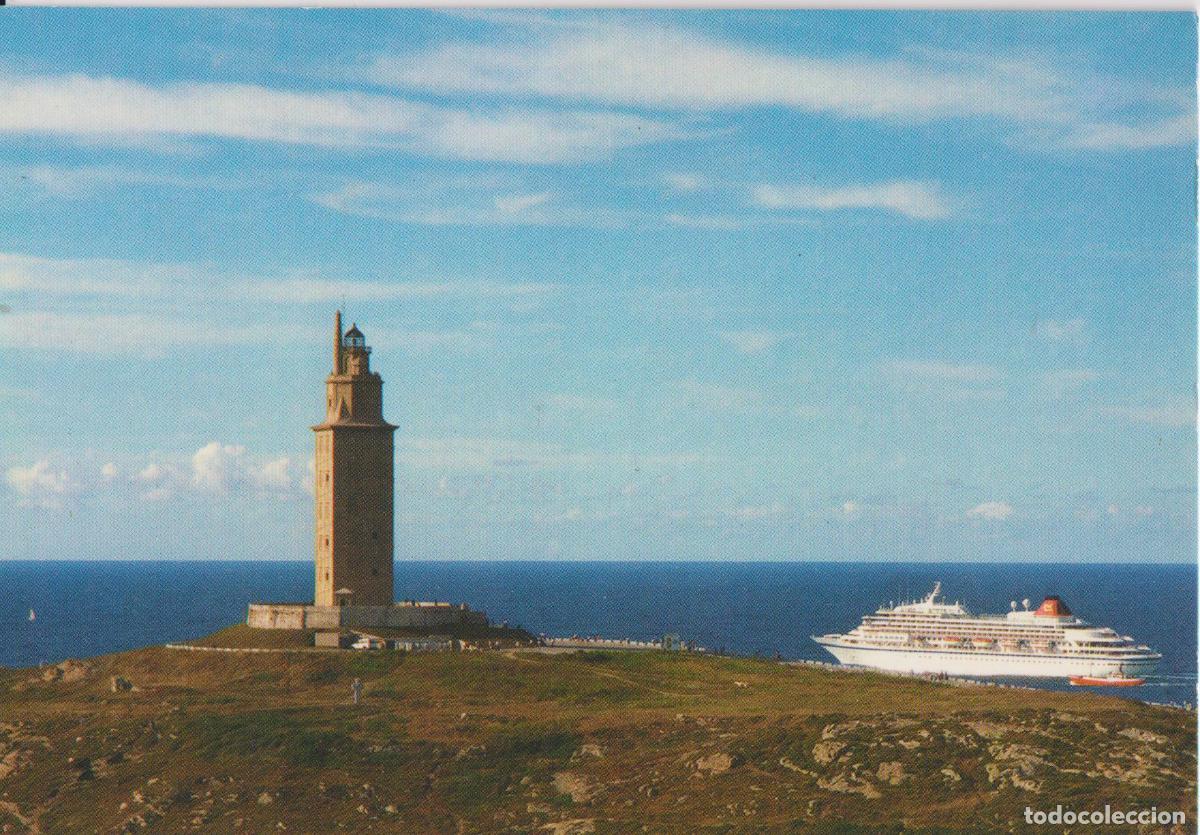 Postales: LA CORU&Ntilde;A, BARCO DE PASAJE EN LA TORRE DE HERCULES - FOTO BLANCO 31 - S/C