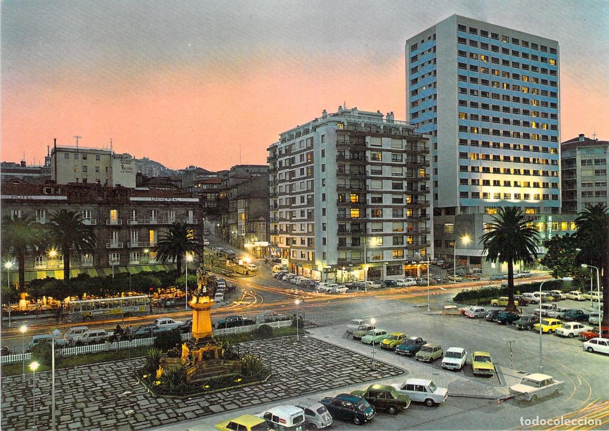 Postales: Postal de Plaza de Elduayen en Vigo al anochecer