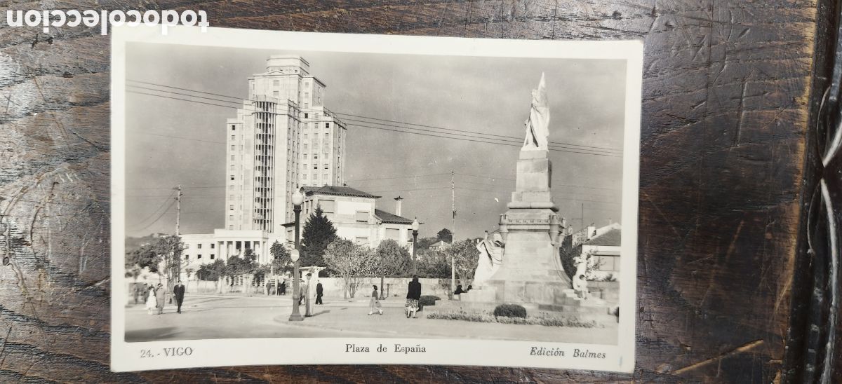 Postales: Postal antigua Vigo 1955 - Plaza de Espa&ntilde;a - Circulada a La Coru&ntilde;a (Familia Amado Loriga) - Sello Fr