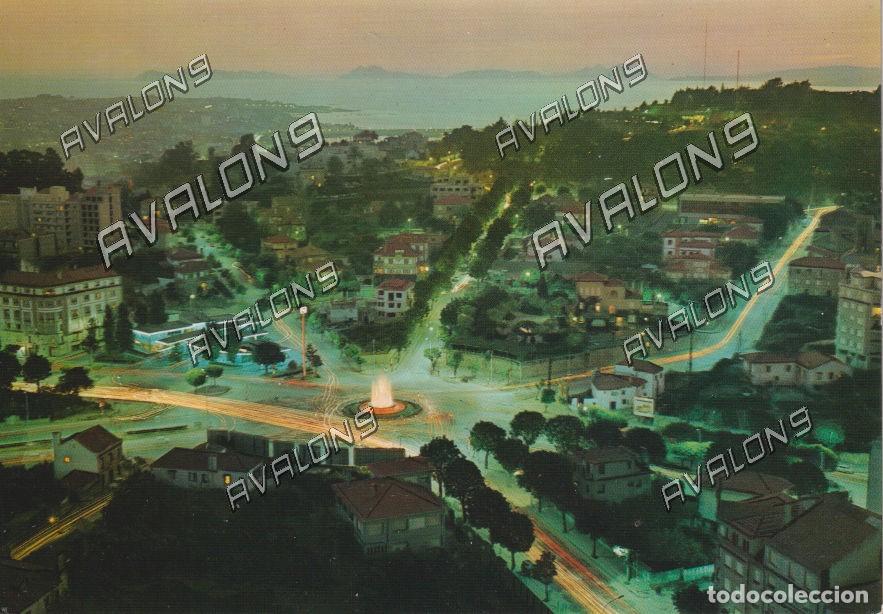 Postales: Plaza de Espa&ntilde;a de noche en Vigo (Pontevedra) - Sin Circular - 1969