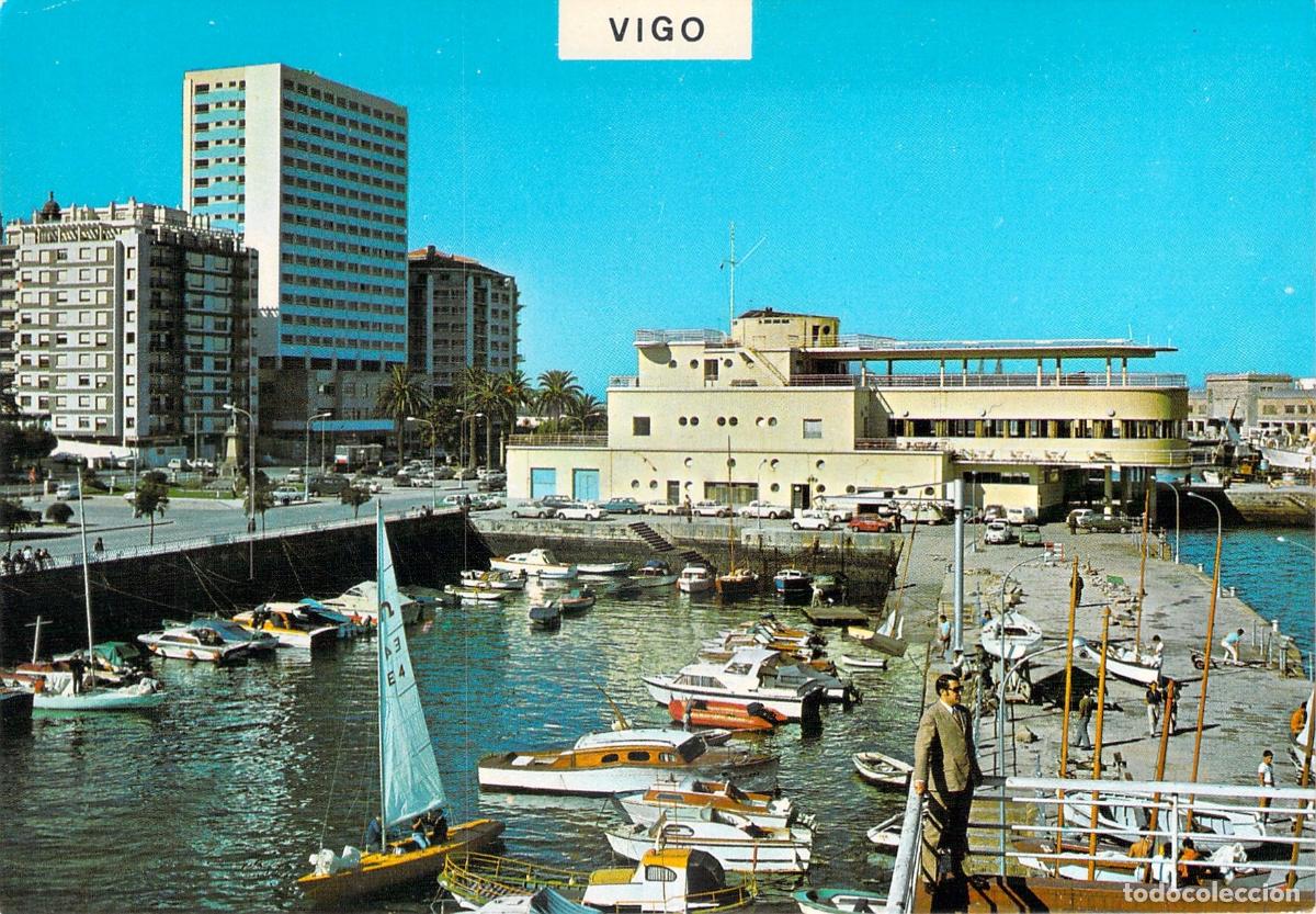 Postales: Postal de Vigo: Real Club N&aacute;utico y vistas del puerto