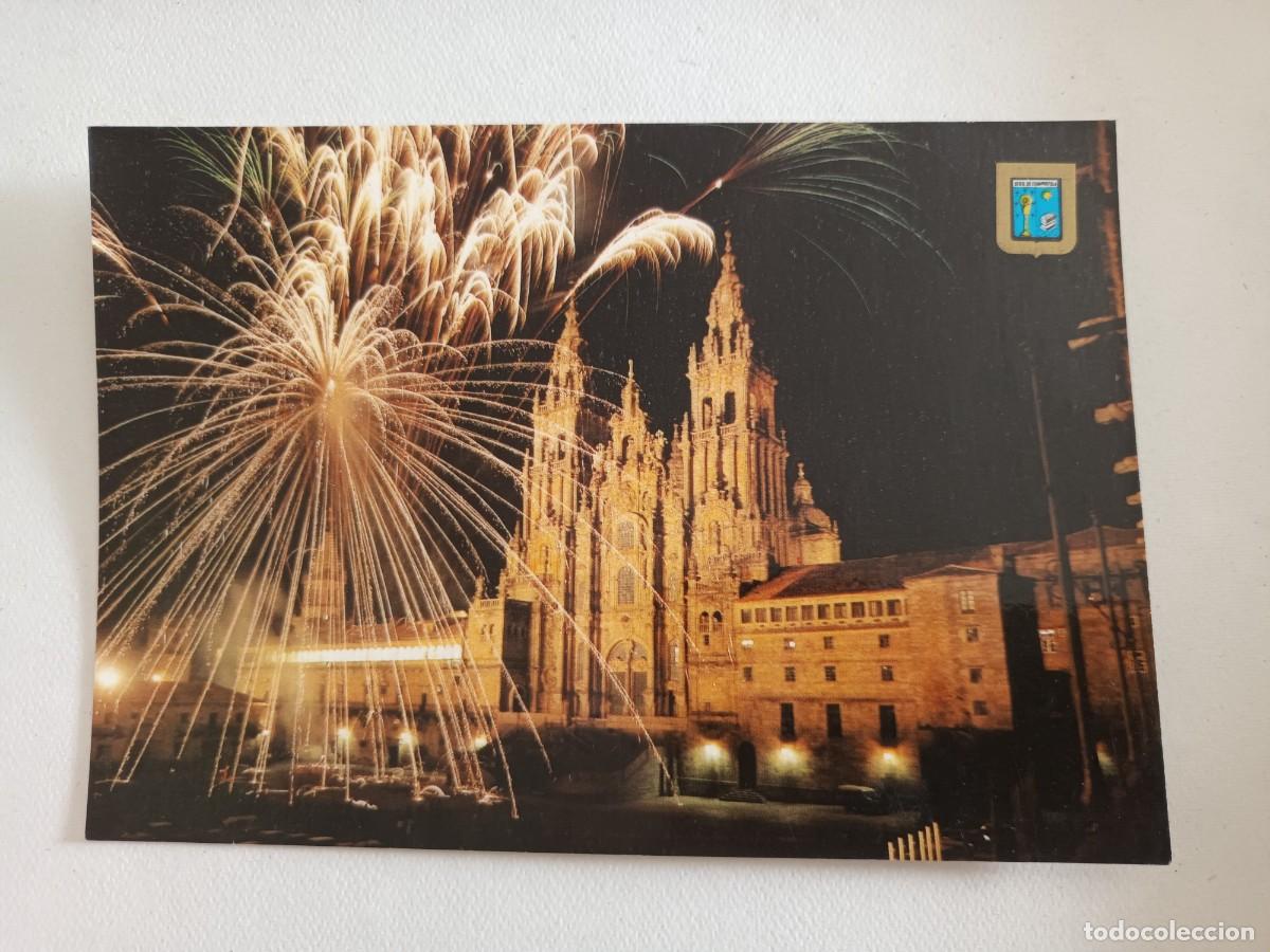 Postales: SANTIAGO DE COMPOSTELA (LA CORU&Ntilde;A). FIESTAS. FUEGOS (1981) - CIRCULADA - ESCUDO DE ORO