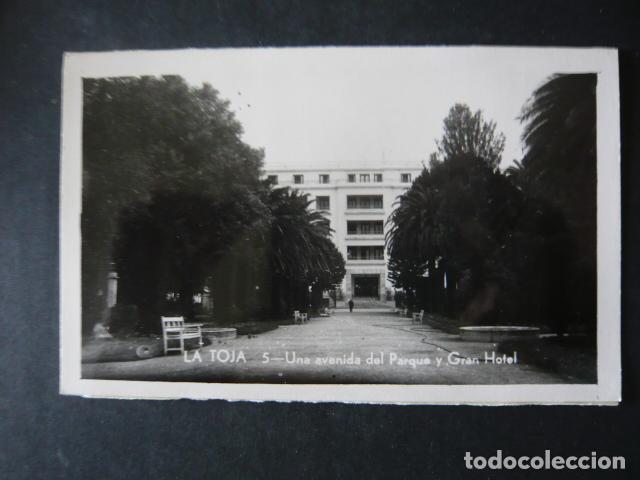 Postales: LA TOJA PONTEVEDRA UNA AVENIDA DEL PARQUE Y GRAN HOTEL