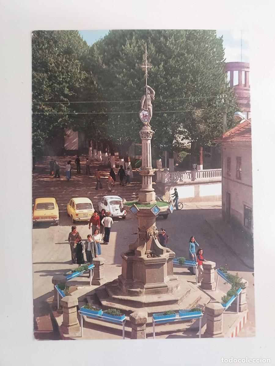 Postales: POSTAL PORRI&Ntilde;O PLAZOLETA DEL CRISTO. 1975. SIN CIRCULAR. FAMA 3725. PONTEVEDRA. CHAVALES