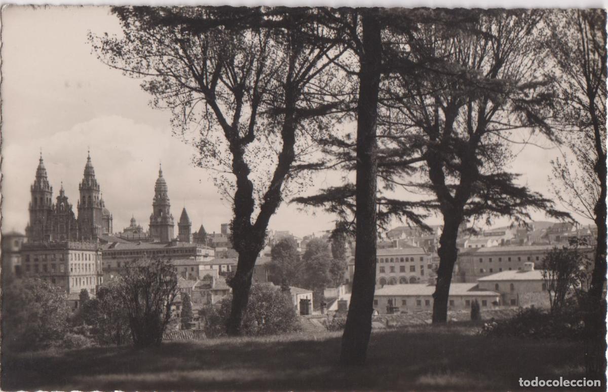 Postales: SANTIAGO DE COMPOSTELA, VISTA PARCIAL DESDE LA HERRADURA &ndash; EDICIONES LUJO N&ordm;53 &ndash; S/C