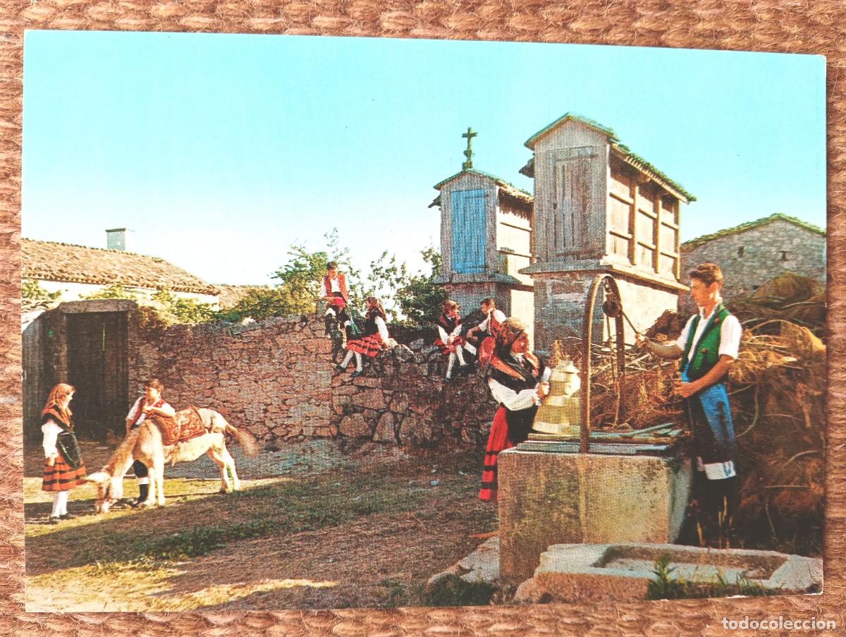 Postales: FOLKLORE GALLEGO - GALANTEANDO - ED. ALARDE - Foto 1