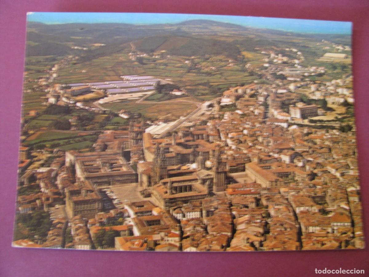 Postales: POSTAL DE SANTIAGO DE COMPOSTELA. VISTA PARCIAL AEREA. ARRIBAS