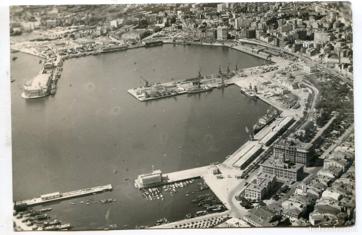 Cartes Postales: La Coru&ntilde;a. A&eacute;rea. 11 Puerto de La Coru&ntilde;a. Aeropost. Circulada