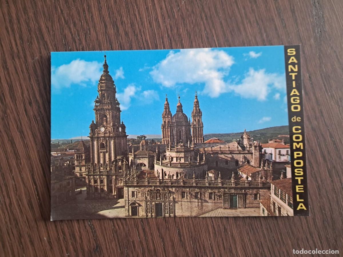 Postales: postal de Espa&ntilde;a, plaza de la Quintana y catedral. Santiago de Compostela n&ordm; 3392.