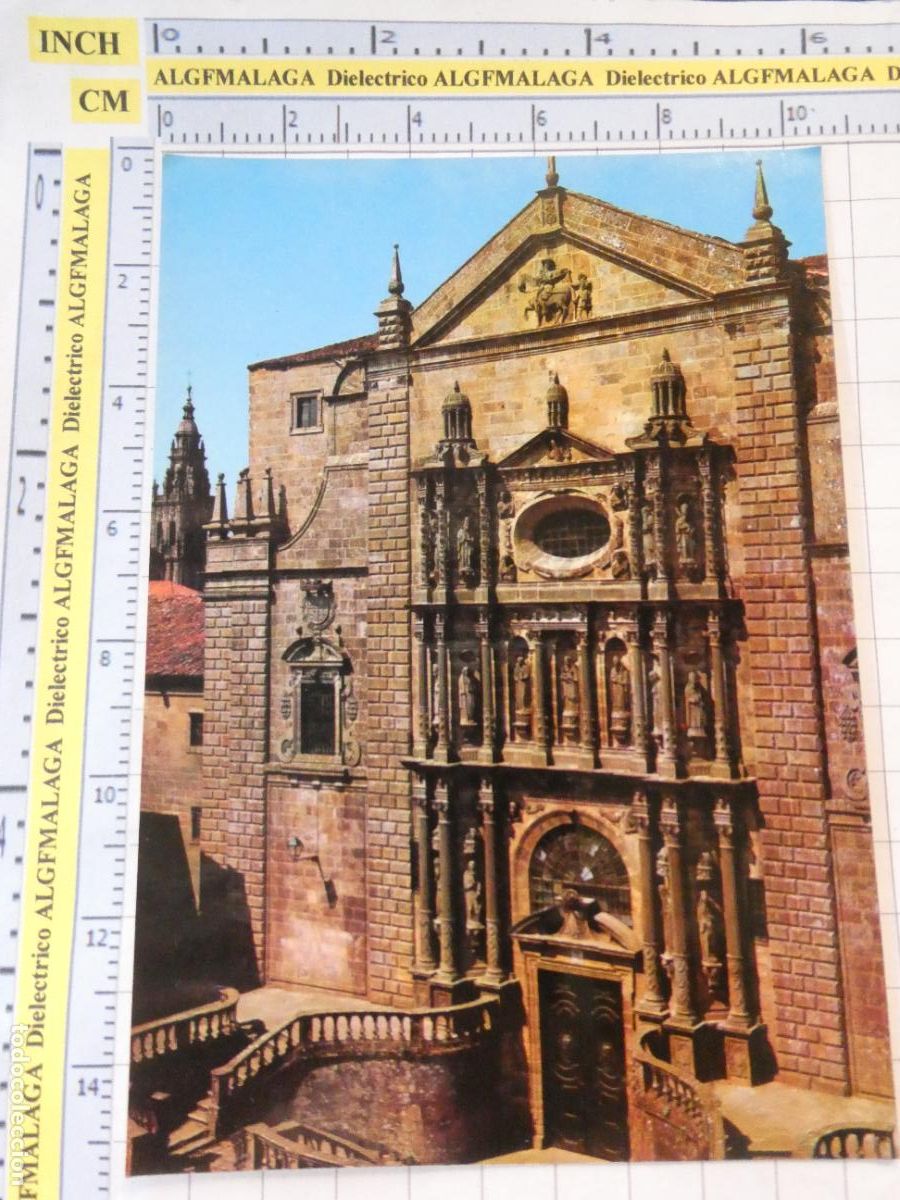 Postales: POSTAL DE LA CORU&Ntilde;A. A&Ntilde;O 1974. SANTIAGO DE COMPOSTELA IGLESIA SAN MART&Iacute;N PINARIO 3047 FAMA. 781