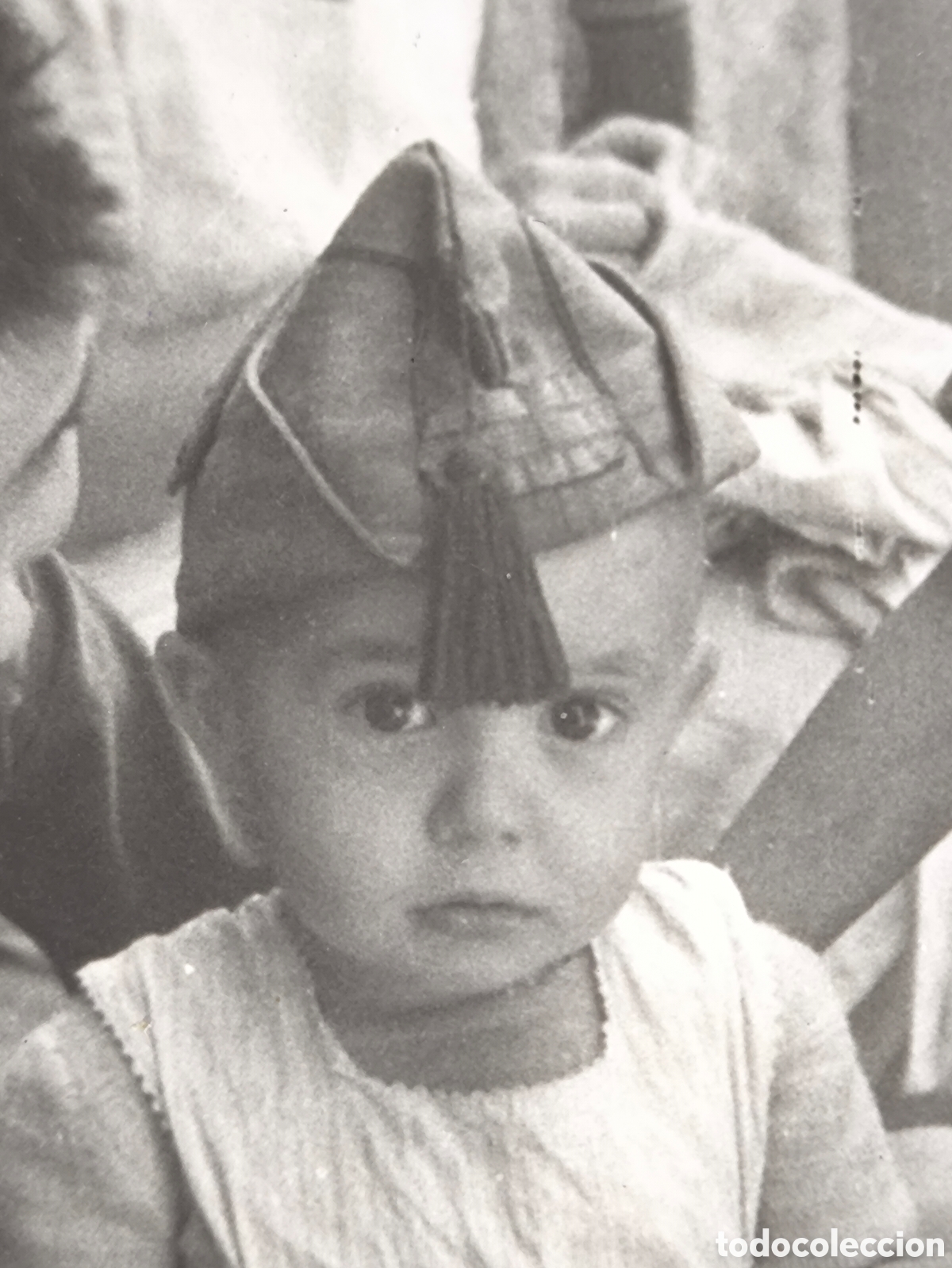 Postales: FOTOGRAF&Iacute;A RETRATO GRUPAL NI&Ntilde;O CON GORRO CUARTELERO POSTAL FOTOGR&Aacute;FICA &Eacute;POCA GUERRA CIVIL C. 1939