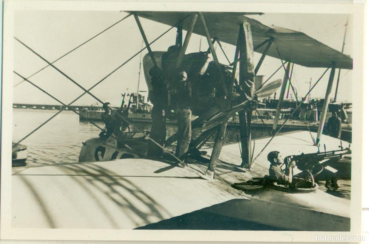 Postales: GUERRA CIVIL. AERON&Aacute;UTICA NAVAL. PREPARANDO LA SALIDA. HACIA 1936.