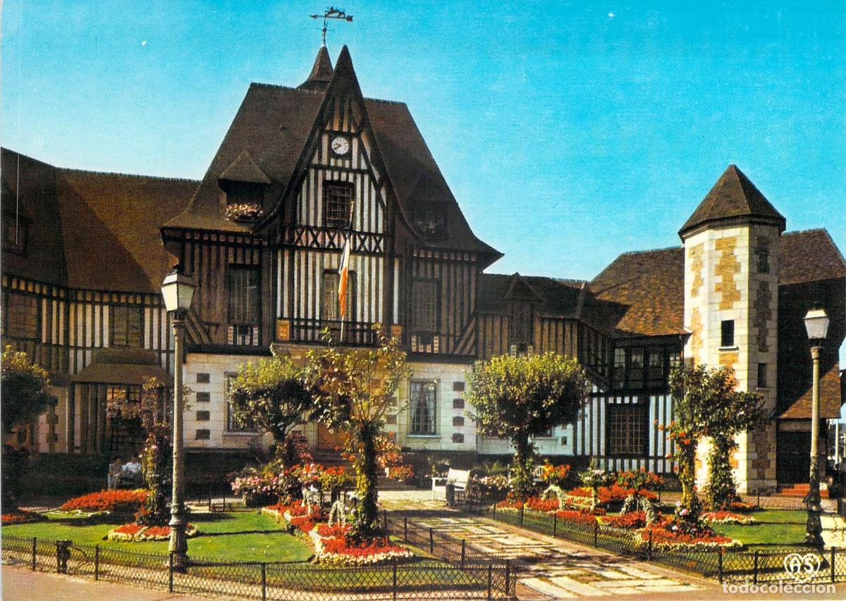 Postales: Postal de Deauville, Ayuntamiento L'H&ocirc;tel de Ville, Normand&iacute;a