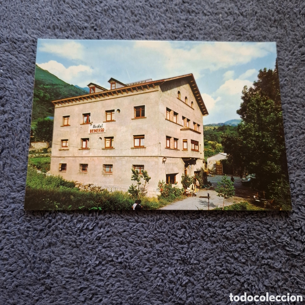 Postales: P11. Hostal Beneria, Bohi, (L&eacute;rida), Artesan&iacute;a Genesis, Ripoll, Sin Circular.