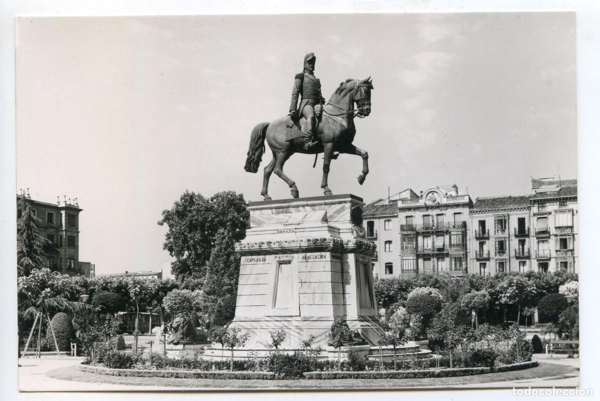 Postales: Logro&ntilde;o n&ordm; 5. Estatua ecuestre del Gral. Espartero. Ediciones L. Monta&ntilde;&eacute;s, escrita sin circular