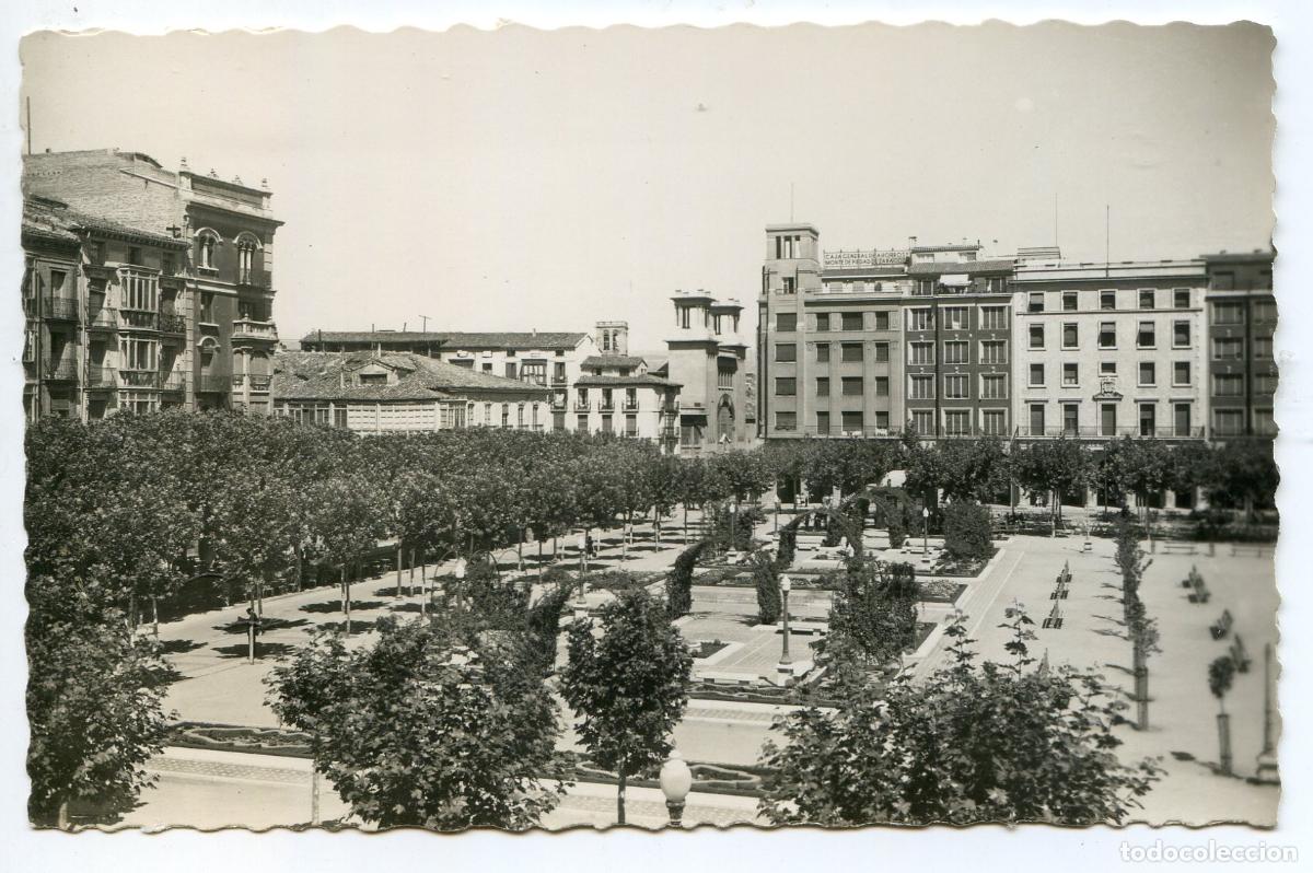 Postales: Logro&ntilde;o n&ordm; 11. Jardines del Paseo del Espol&oacute;n. Ediciones Garc&iacute;a Garabella, escrita sin circular