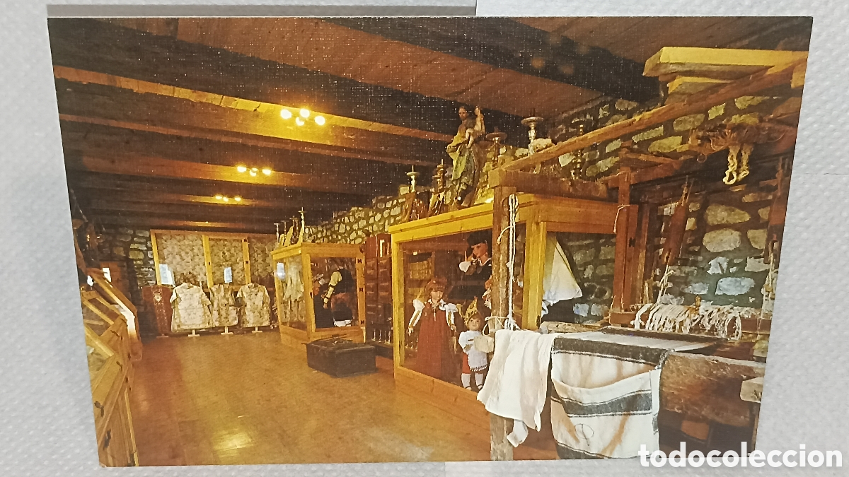 Postales: La iglesia parroquial de Anso Huesca