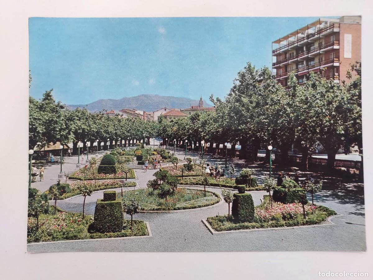 Postales: POSTAL HARO PASEO DE LA VEGA Y JARDINES. 1965. SIN CIRCULAR. SICILIA. RIOJA