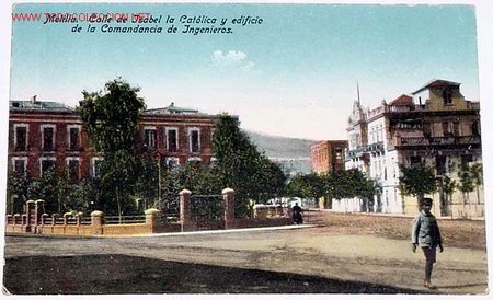 Postales: ANTIGUA POSTAL DE MELILLA CALLE DE ISABEL LA CATOLICA Y EDIFICIO DE LA COMANDANCIA DE INGENIEROS - Foto 1