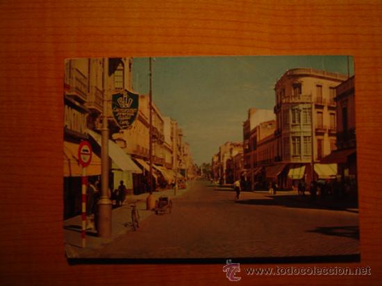 Postales: POSTAL MELILLA  AVENIDA GENERALISIMO CIRCULADA - Foto 1