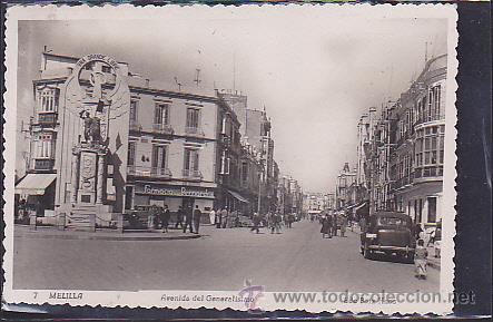 Postales: POSTAL MELILLA AVENIDA DEL GENERALISIMO - Foto 1