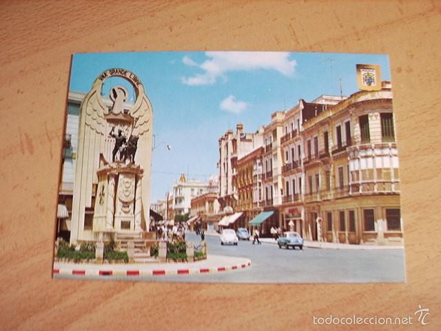 Postales: MELILLA  --  MONUMENTO Y AVENIDA GENERALISIMO - Foto 1