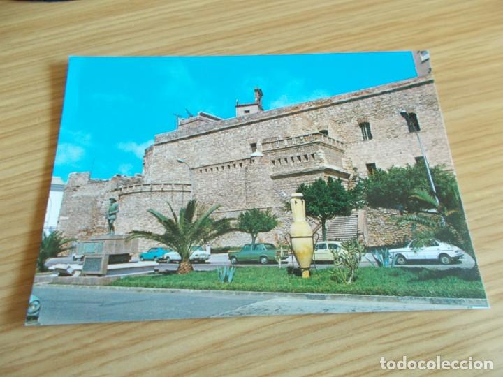 Postales: MELILLA -- VISTA PARCIAL DE LA MURALLA Y MONUMENTOS - Foto 1