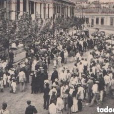 Postales: MELILLA - 1911-12 EL PÚBLICO FRENTE A CAPITANÍA - ENTIERRO DEL GENERAL ORDOÑEZ - EDICIÓN RIF-POSTAL