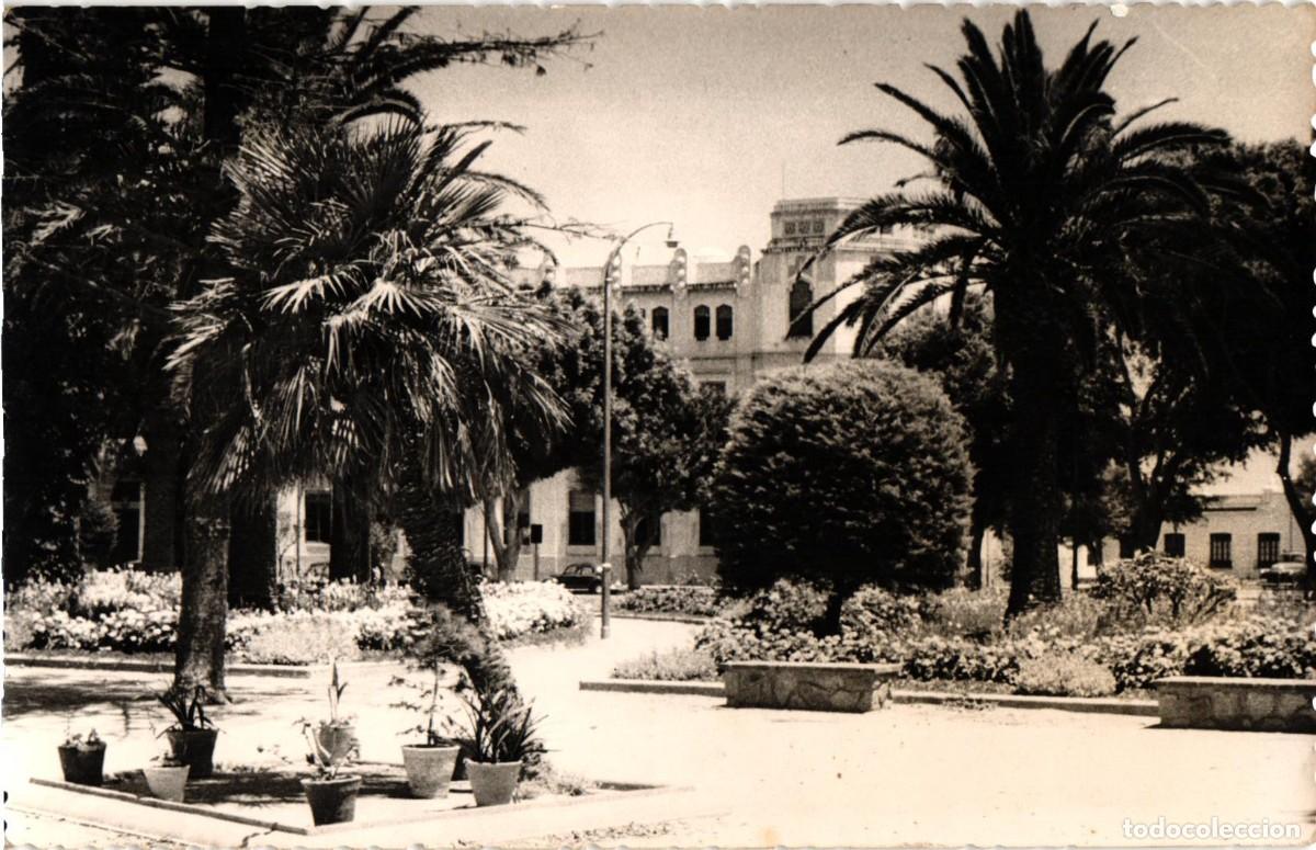 Postales: Melilla - Fachada del Ayuntamiento y Plaza Espa&ntilde;a - Espa&ntilde;a