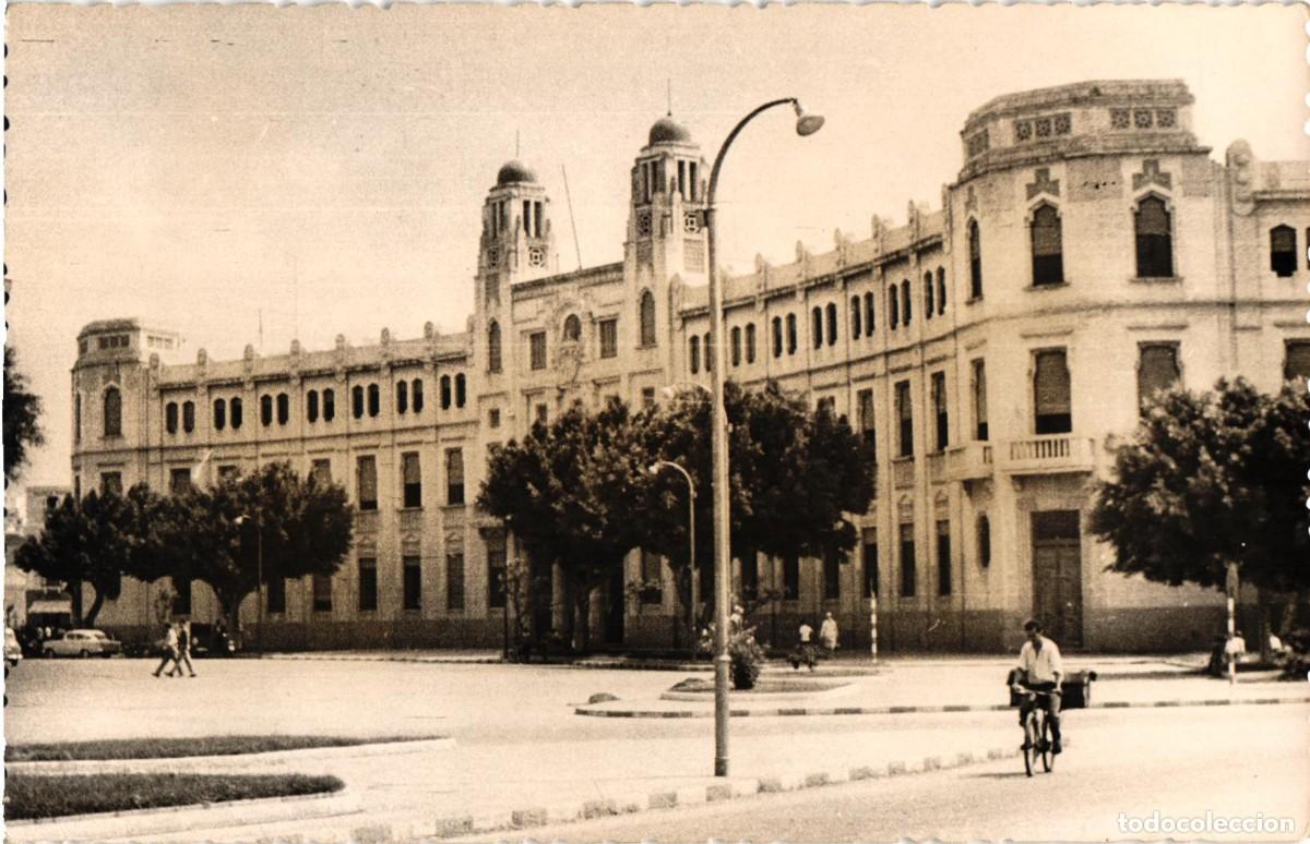 Postales: Melilla - Fachada del Ayuntamiento y Plaza Espa&ntilde;a - Espa&ntilde;a