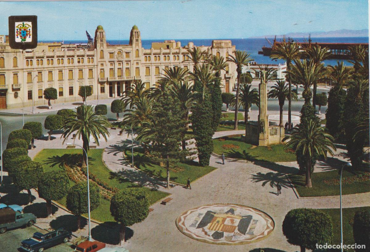 Postales: MELILLA, PLAZA DE ESPA&Ntilde;A Y AYUNTAMIENTO - ESCUDO DE ORO N&ordm;48 - S/C