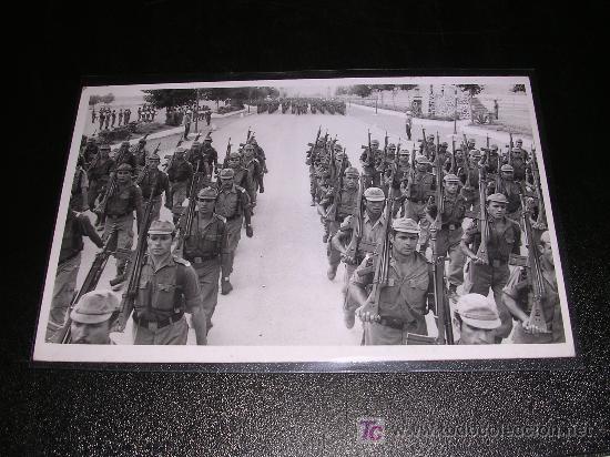 Postales: DESFILE 14X9 CM- - - Foto 1
