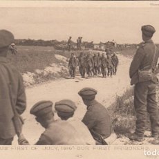 Postales: POSTAL DE LA PRIMERA GUERRA MUNDIAL - 1 DE JULIO DE 1916 - PRISIONEROS - OFICIAL WAR PHOT. CROWN. Lote 241463715