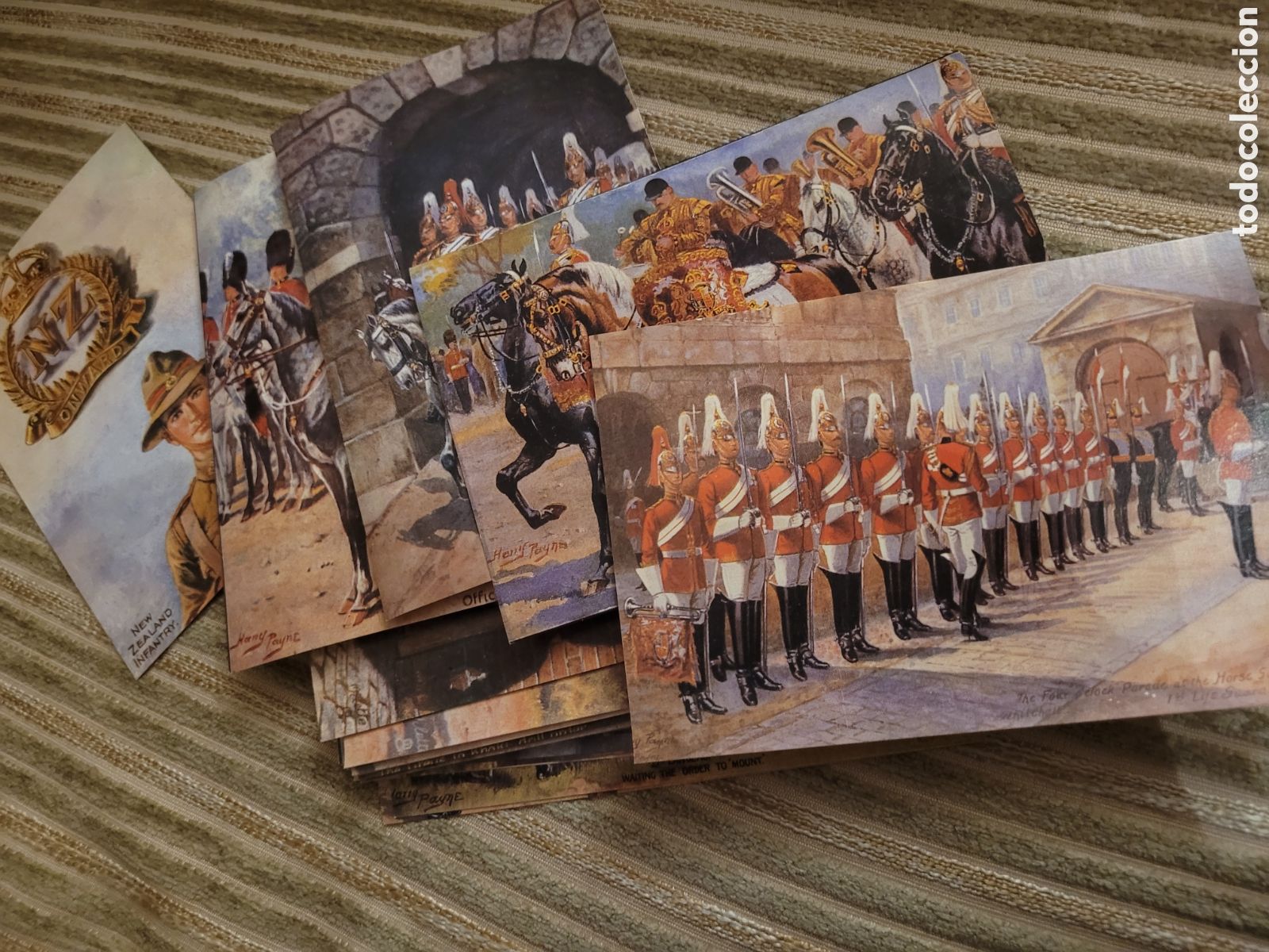 Postales: LAMINAS-POSTALES DE UNIFORMES (70, numeradas)