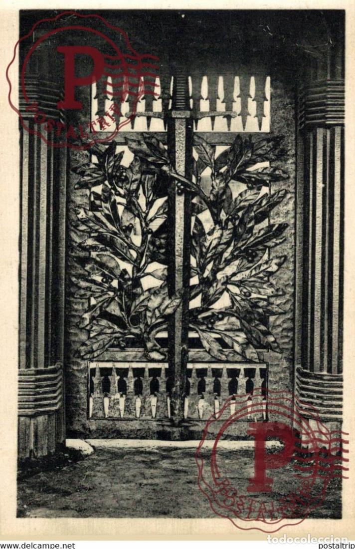 Postales: THIAUMONT PR&Egrave;S DOUAUMONT LE MONUMENT DE LA TRANCH&Eacute;E DES BAIONNETTES LA SUPERBE PORTE EN FER FORG&Eacute;