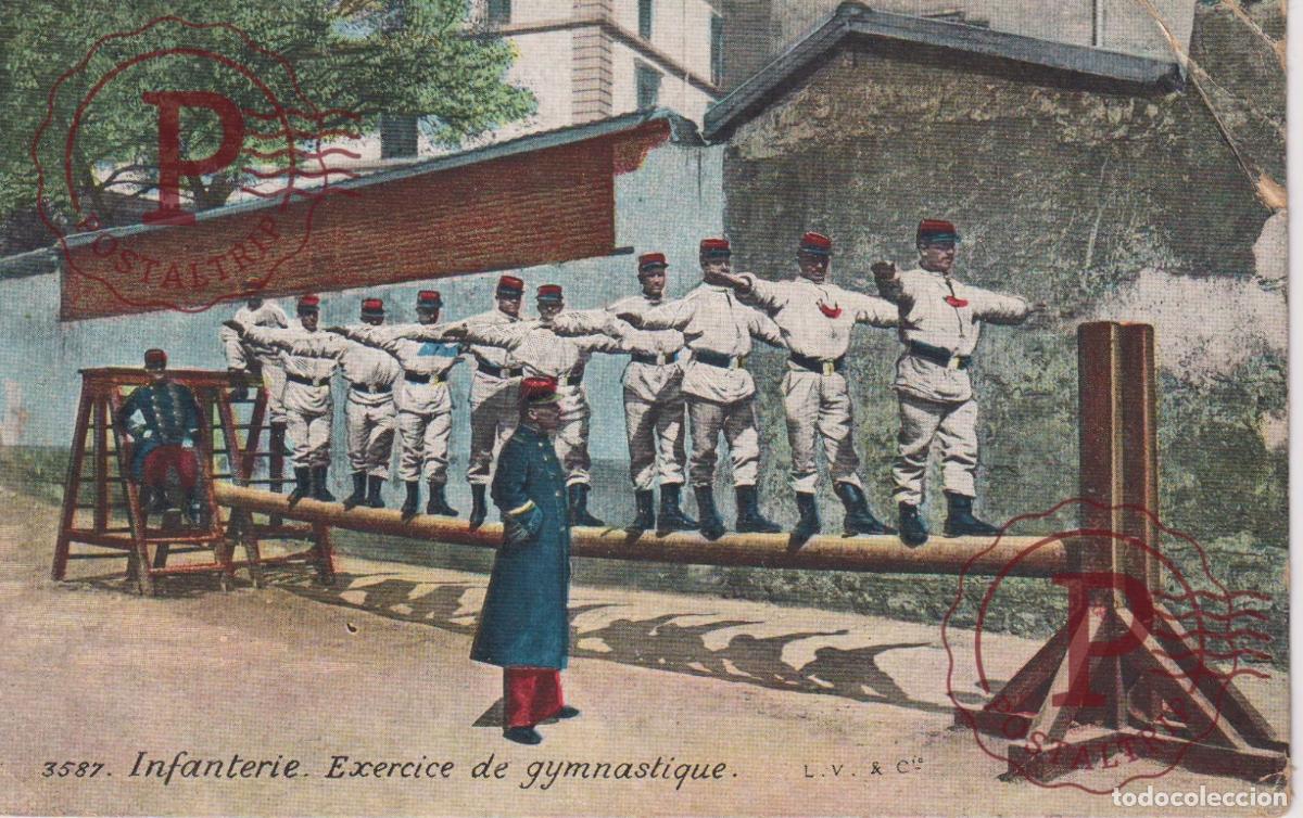 Postales: INFANTERIE. EXERCICE DE GYMNASTIQUE. MILITAR. MILITAIRE.