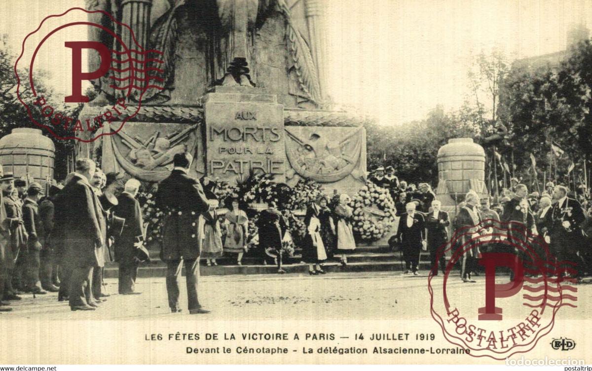 Postais: LES FETES DE LA VICTOIER A PARIS 14 JUILLET 1919 DEVANT LE CENOTAPHE MILITAIRE MILIT&Auml;R MILITARY
