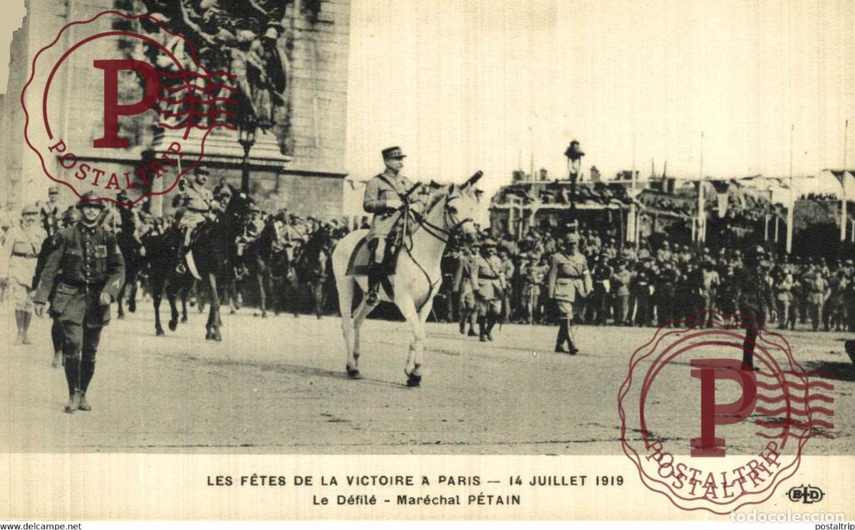Postais: LES FETES DE LA VICTOIER A PARIS 14 JUILLET 1919 DEVANT LE DEFILE MILITAIRE MILIT&Auml;R MILITARY