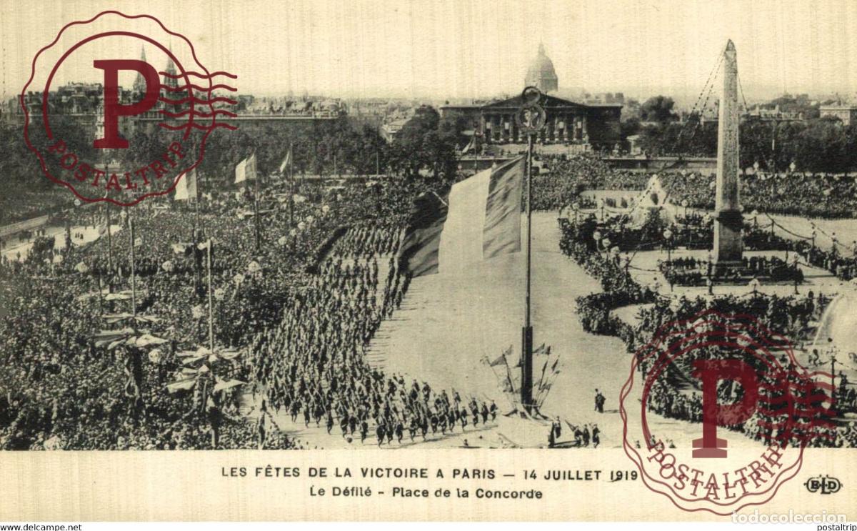 Postais: LES FETES DE LA VICTOIER A PARIS 14 JUILLET 1919 LE DEFILE PLACE DE LA CONCORDE MILITAIRE MILIT&Auml;R MI