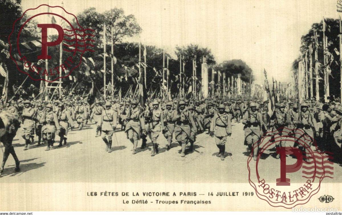 Postales: LES FETES DE LA VICTOIER A PARIS 14 JUILLET 1919 AVANT LE DEFILE TROUPES FRAN&Ccedil;AISES MILITAIRE MILIT&Auml;