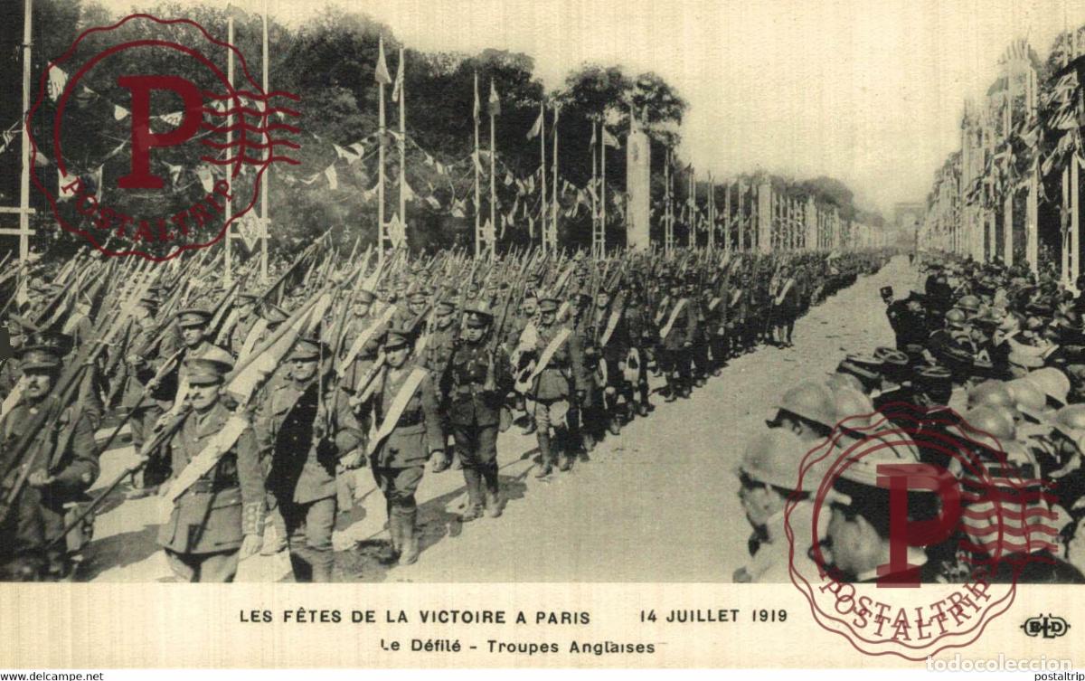 Postales: LES FETES DE LA VICTOIER A PARIS 14 JUILLET 1919 AVANT LE DEFILE TROUPES ANGLAISES MILITAIRE MILIT&Auml;R
