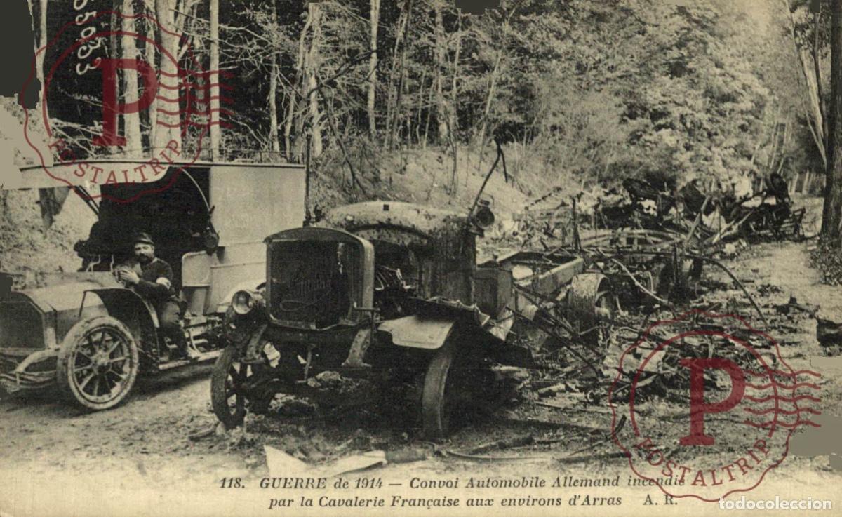 Postales: GUERRE 1914. Convoi Automobile Allemand incendi&eacute; par la Cavalerie Fran&ccedil;aise
