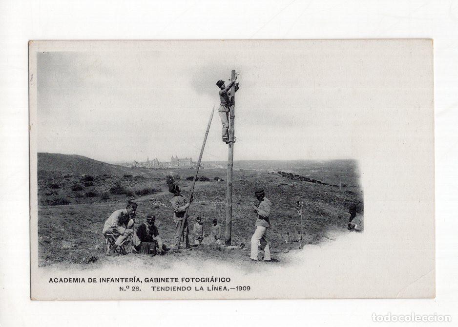 Postales: ACADEMIA DE INFANTER&Iacute;A, GABINETE FOTOGR&Aacute;FICO N.&deg; 28. TENDIENDO LA L&Iacute;NEA.- 1909.